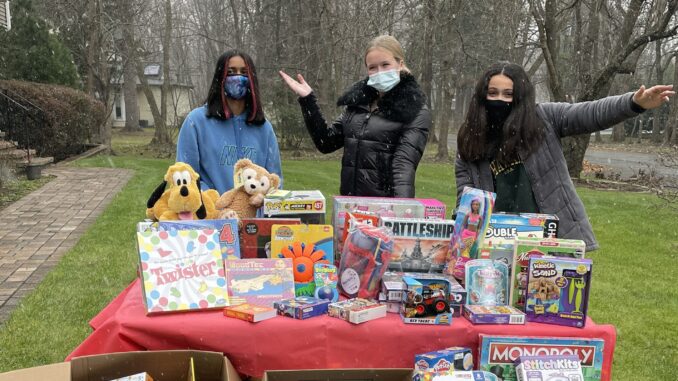 Girls deliver! Students' viral toy drive benefits nonprofit's kids