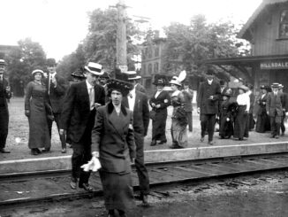 The Hillsdale railroad station, circa 1885, taken from across the Hillsdale Avenue and Broadway intersection.Passengers walk from the Hillsdale station, circa 1910. Visible in the background are the Riley Building (built 1906) and Hillsdale House hotel (built 1870), both of which still stand at Broadway and Hillsdale Avenue.