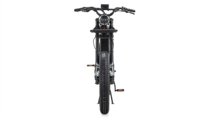 ebike E-bikes on the rise—so are the risks. Throttle-powered e-bikes and high-speed models like Surrons are increasingly popular among teens, but unsafe riding—especially without helmets or regard for traffic laws—raises serious safety concerns. Advocates warn that reckless behavior could lead to injuries, tighter restrictions, and backlash against responsible riders.