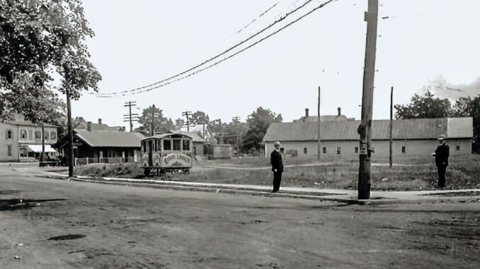 BIT WW Lunch Wagon In news articles of the 1920s, this section of open space in downtown Westwood was often referred to as Center Park. With the new station built there, in the 1930s it became Station Plaza Park. On Memorial Day in 1949, it was renamed Veterans Memorial Park.