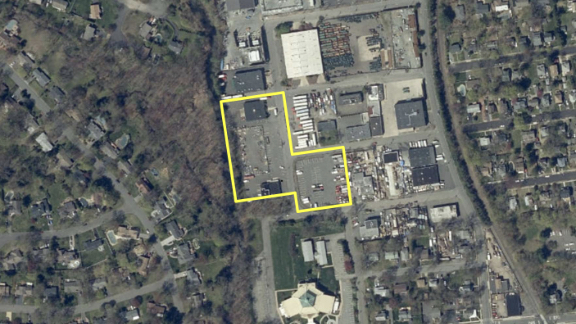 Self storage facility Hillsdale Aerial view of the proposed Hillsdale Self Storage site in the Patterson Street Redevelopment Zone. The applicant seeks approval to build a four-story, 110,000-square-foot self-storage facility and a 72-space vehicle parking lot. Traffic, flooding, and stormwater management concerns were the focus of testimony at the Planning Board’s Oct. 10 hearing. Source: NJGeoWeb, 2025.