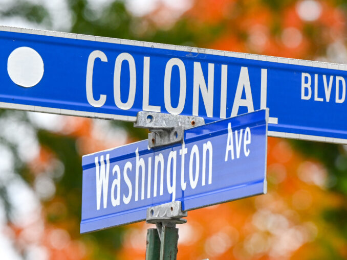 Colonial Boulevard sign